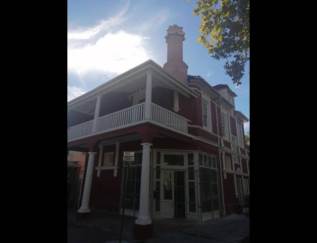 1 BEDROOM PROPERTY TO RENT IN RONDEBOSCH